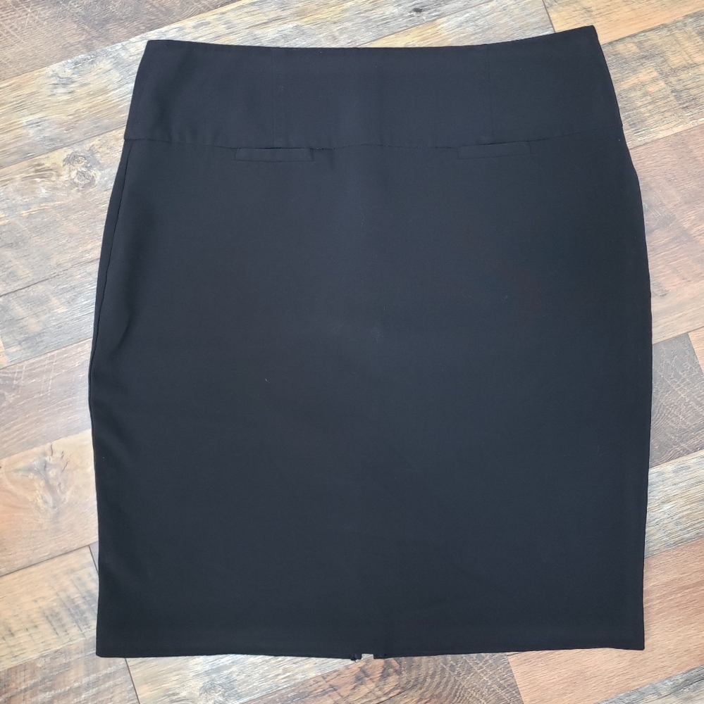 Courtenay Black Pencil Skirt, Size 14 Petite